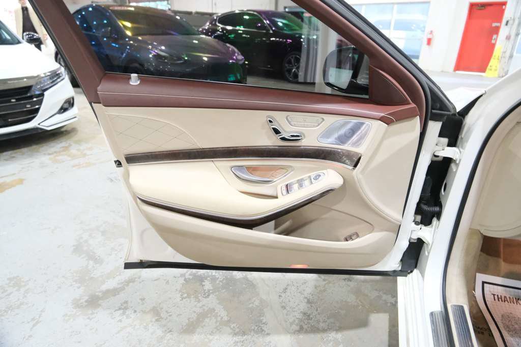 Used 2018 Mercedes-Benz S 560 4MATIC Sedan image 18