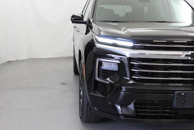 Used 2026 Chevrolet Traverse High Country AWD/4WD image 2
