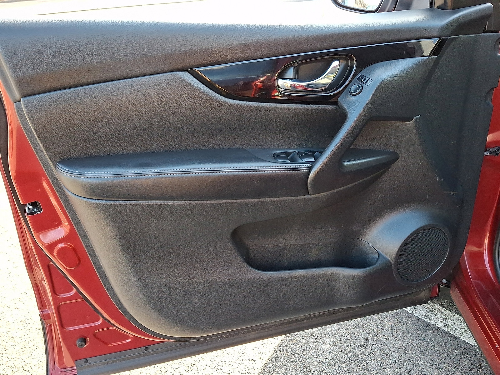 Certified 2019 Nissan Rogue Sport SV w/ Technology Package image 13