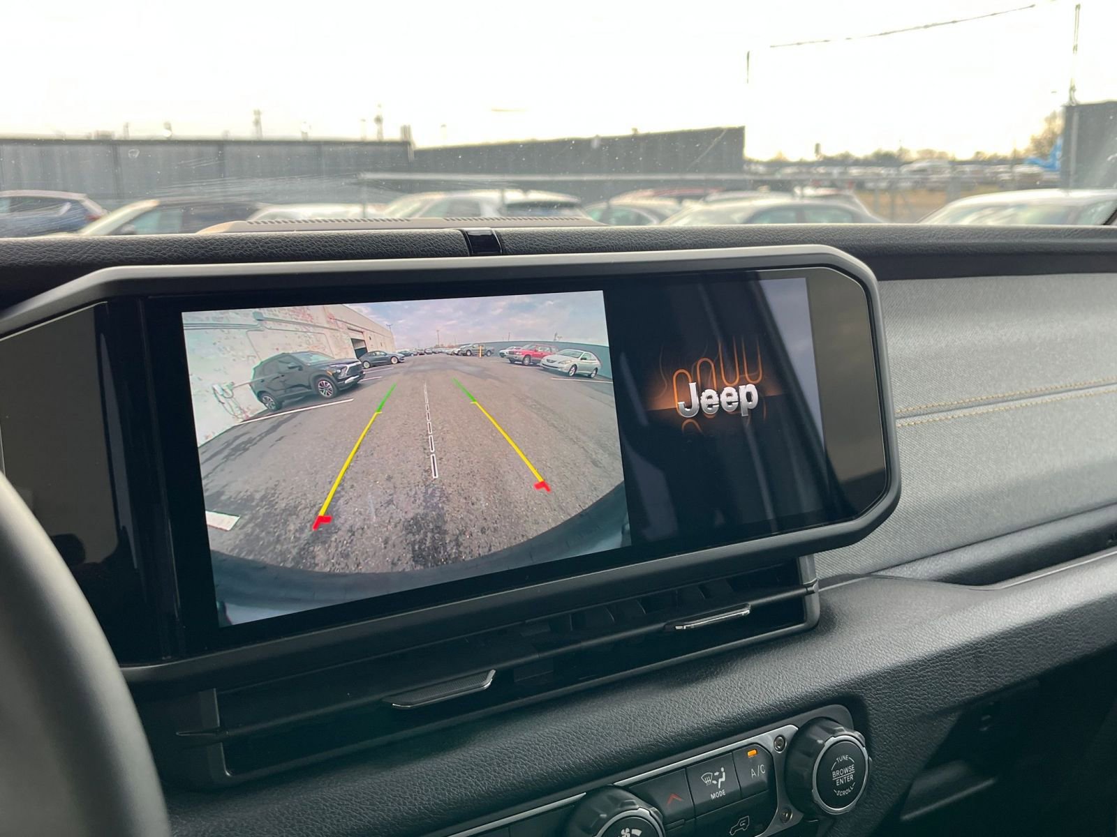 Used 2025 Jeep Wrangler Sport S image 17