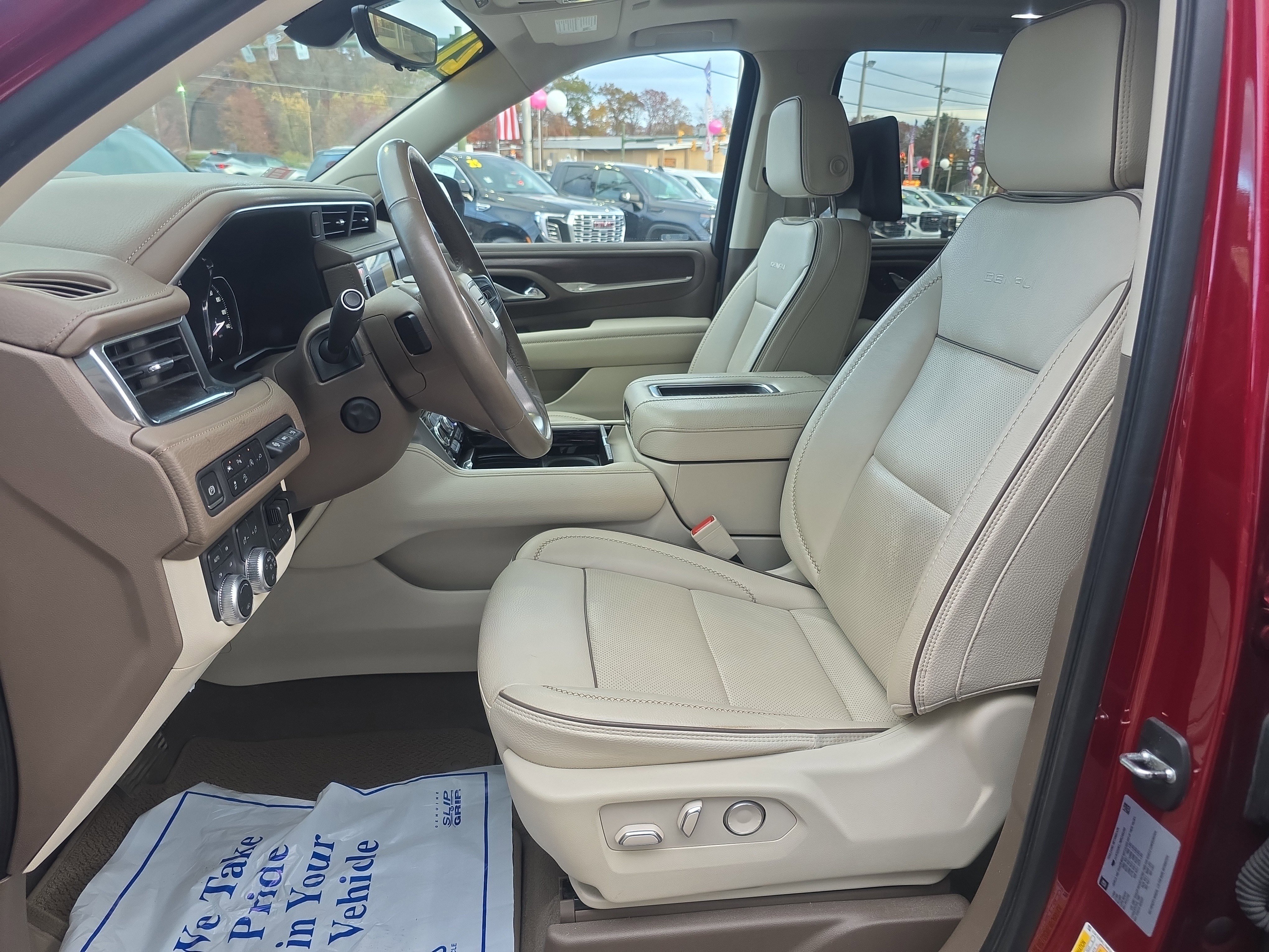 Used 2021 GMC Yukon Denali w/ Denali Ultimate Package video 2