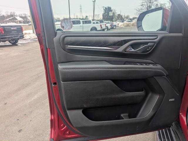 Used 2021 GMC Yukon XL Denali w/ Denali Premium Package image 8