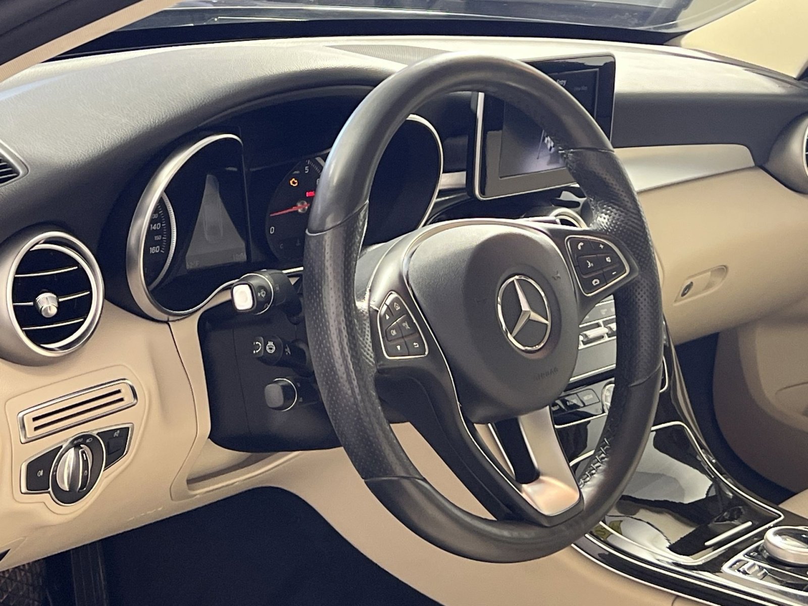 Used 2018 Mercedes-Benz C 300 4MATIC Sedan w/ Premium Package image 16