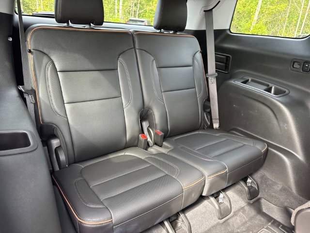 Used 2023 GMC Acadia AT4 w/ Preferred Package AWD/4WD image 19