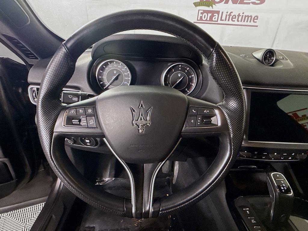 Used 2022 Maserati Levante GT AWD/4WD image 21
