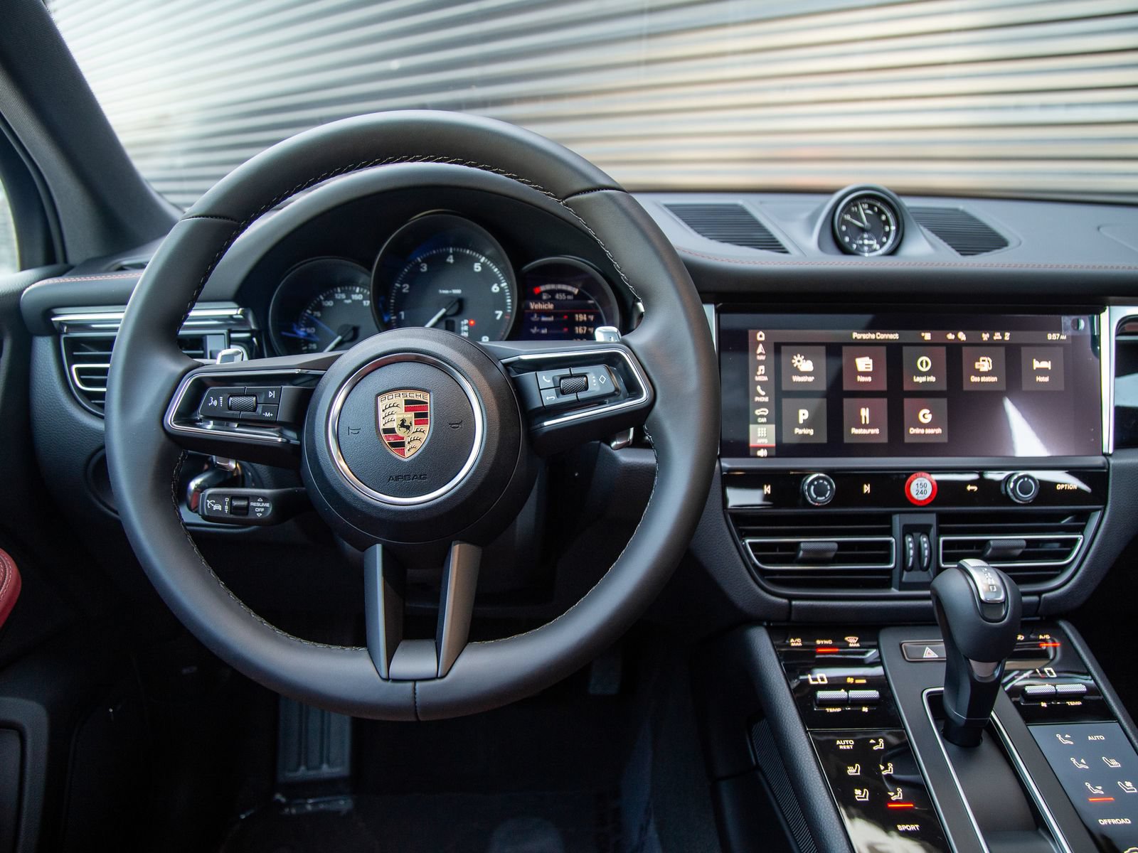New 2026 Porsche Macan AWD/4WD image 16