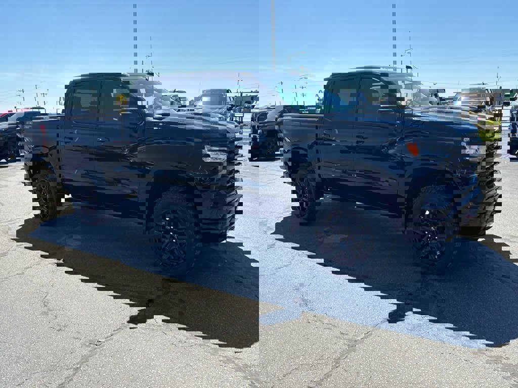 New 2025 Chevrolet Silverado 1500 LT Trail Boss w/ LPO, Dark Essentials Package image 3