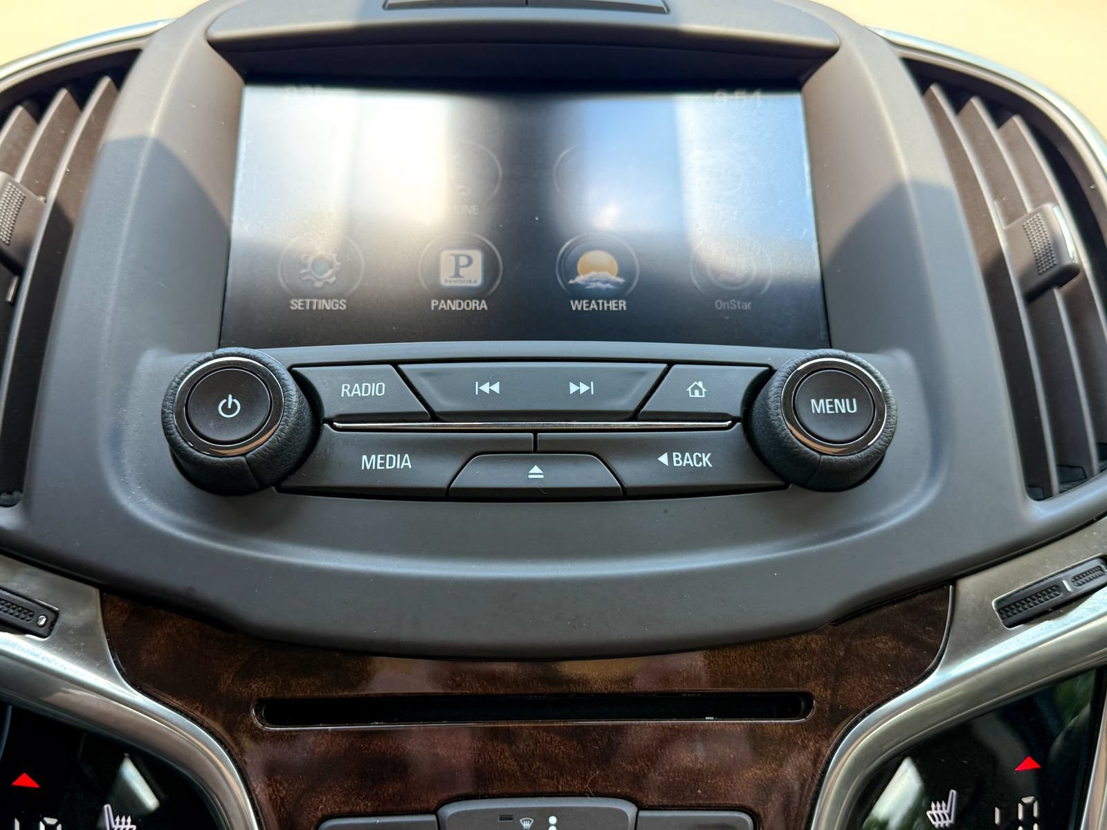 Used 2014 Buick LaCrosse Leather FWD image 27