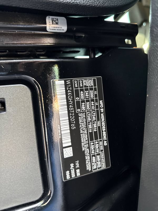 Used 2025 Mercedes-Benz Sprinter 2500 image 31