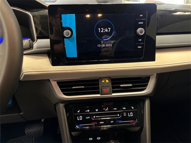 New 2026 Volkswagen Taos SE image 16