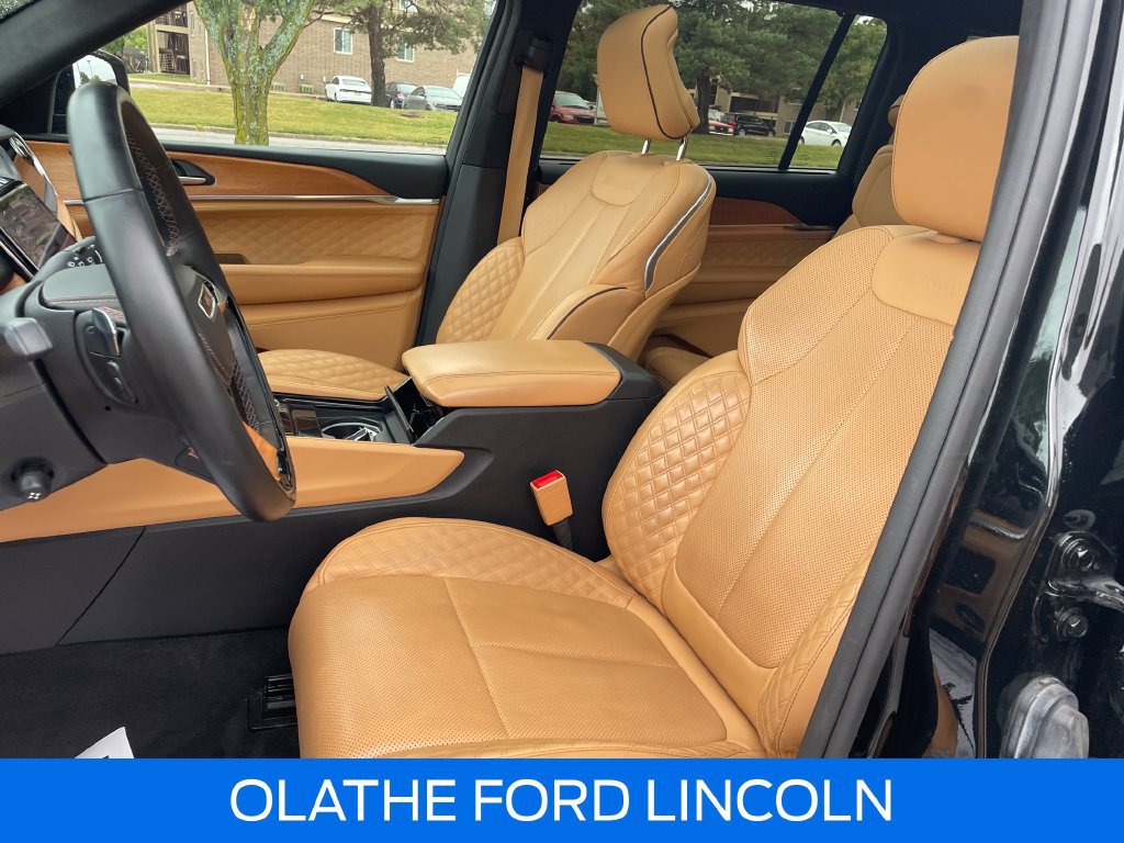 Used 2022 Jeep Grand Cherokee L Summit AWD/4WD image 13