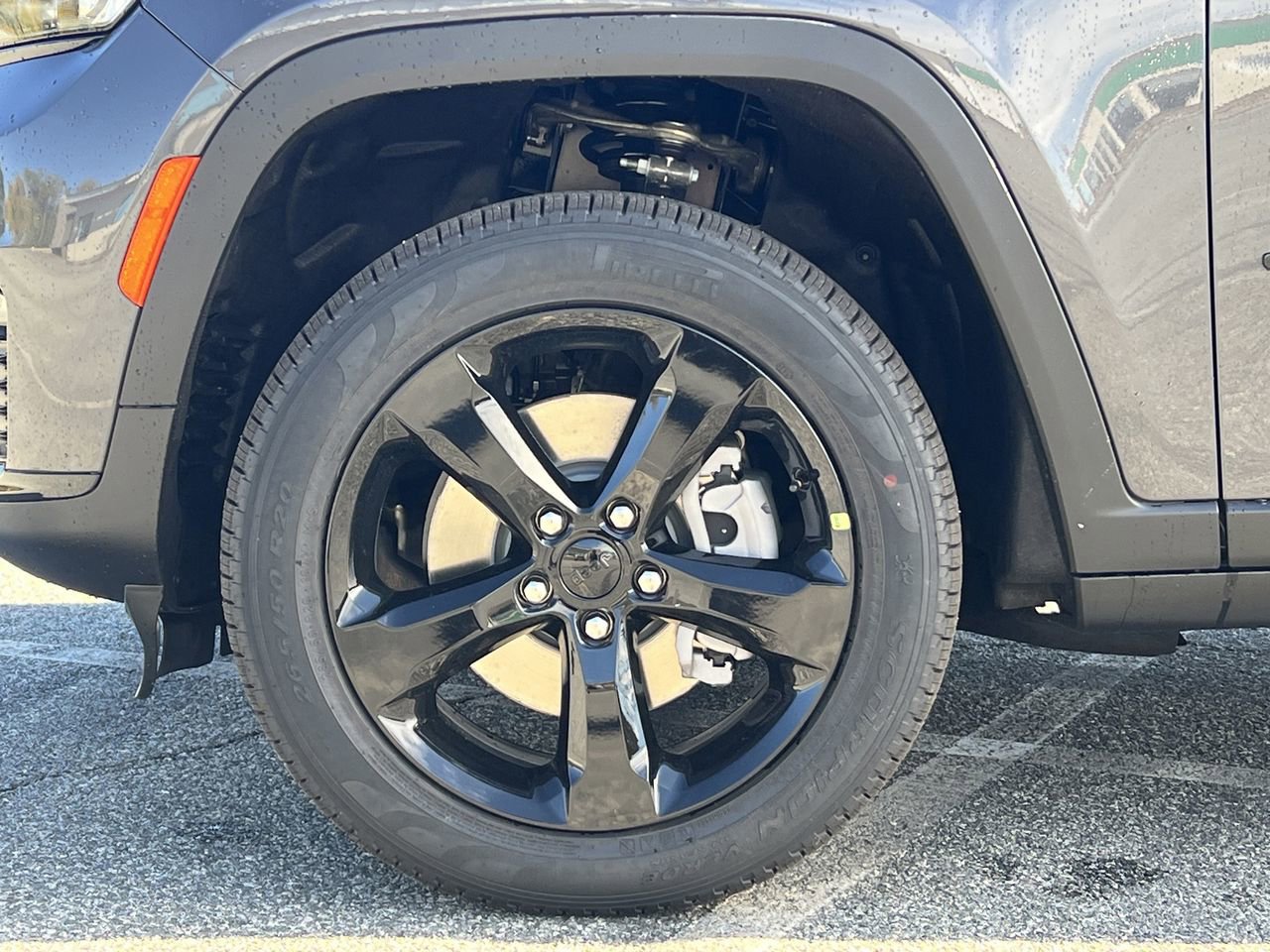 New 2025 Jeep Grand Cherokee L Limited w/ Black Appearance Package AWD/4WD image 32