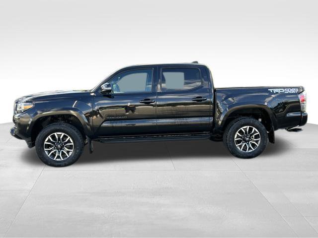 Used 2023 Toyota Tacoma TRD Sport w/ Black Out Package (TMS) AWD/4WD image 2
