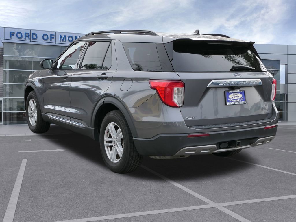 Used 2021 Ford Explorer XLT w/ Equipment Group 202A image 7