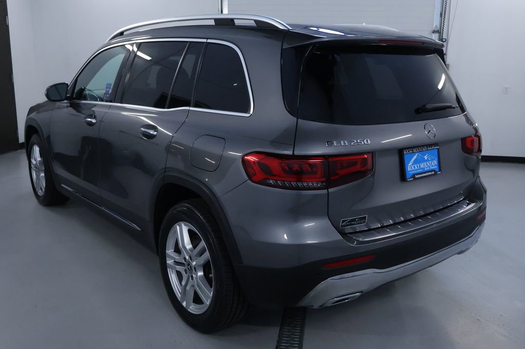 Used 2020 Mercedes-Benz GLB 250 4MATIC image 5