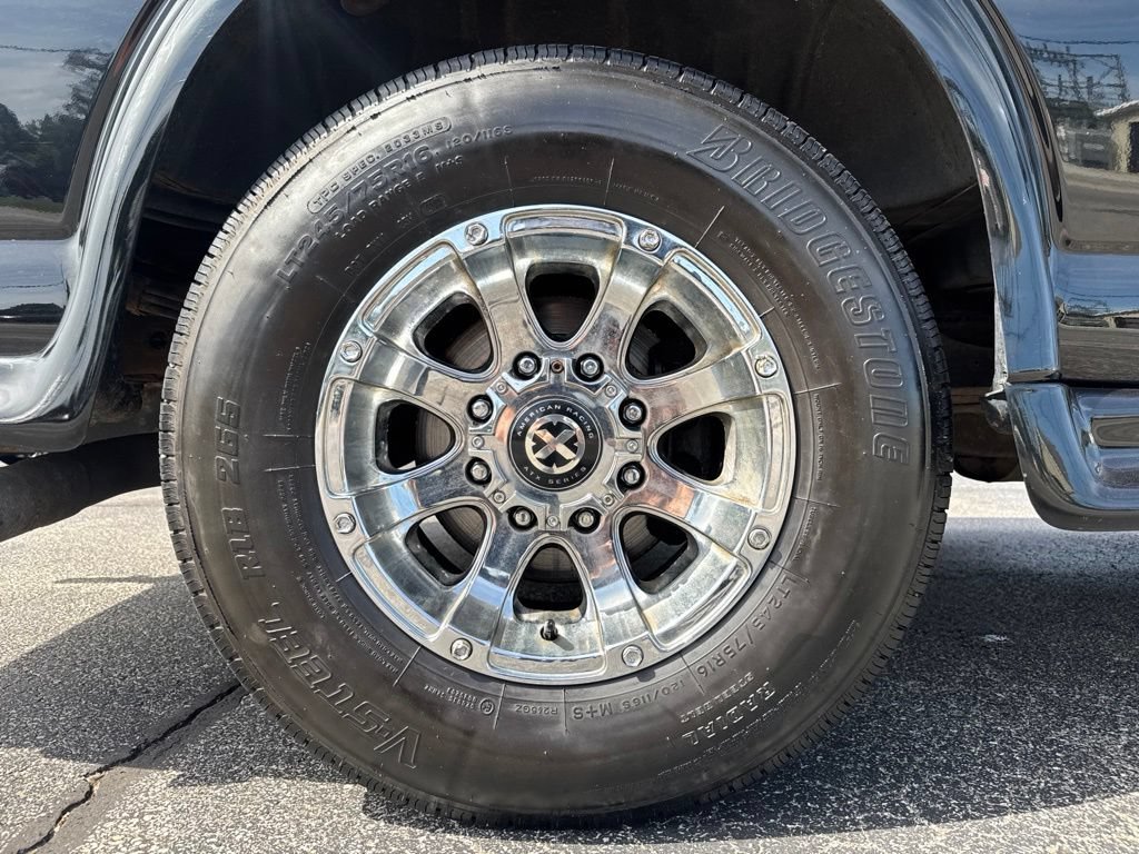 Used 2016 Chevrolet Express 2500 RWD image 10