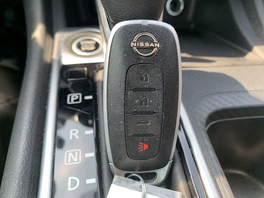 Used 2025 Nissan Sentra SV FWD image 24