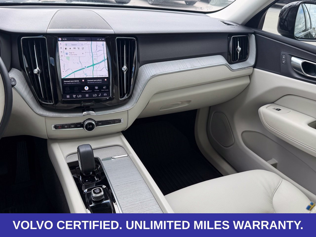Certified 2025 Volvo XC60 T8 Plus w/ Protection Package Premier AWD/4WD image 18