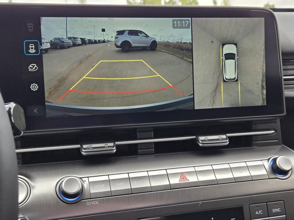 Used 2025 Hyundai Kona Limited image 15