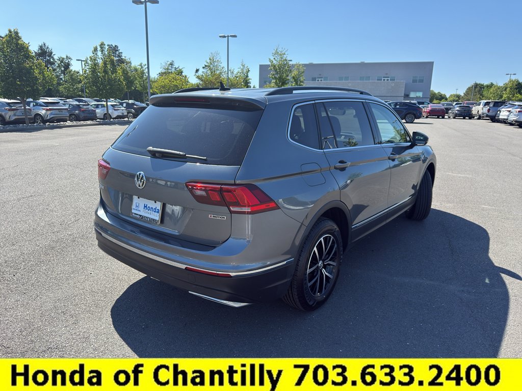 Used 2021 Volkswagen Tiguan SE w/ 3rd Row Seat Package AWD/4WD image 7
