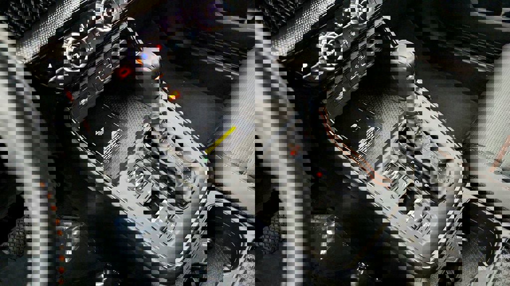 Used 2025 Honda CR-V Sport Touring image 17