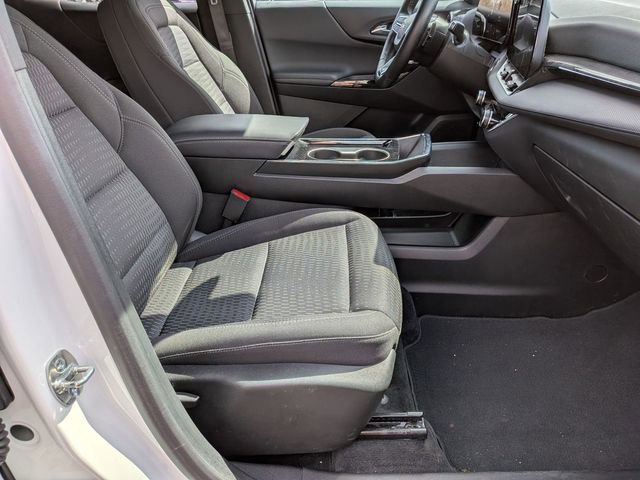 Used 2025 Chevrolet Equinox LT FWD image 30