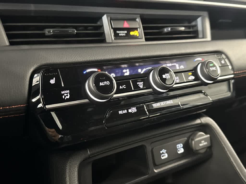 New 2026 Honda Pilot Sport image 18