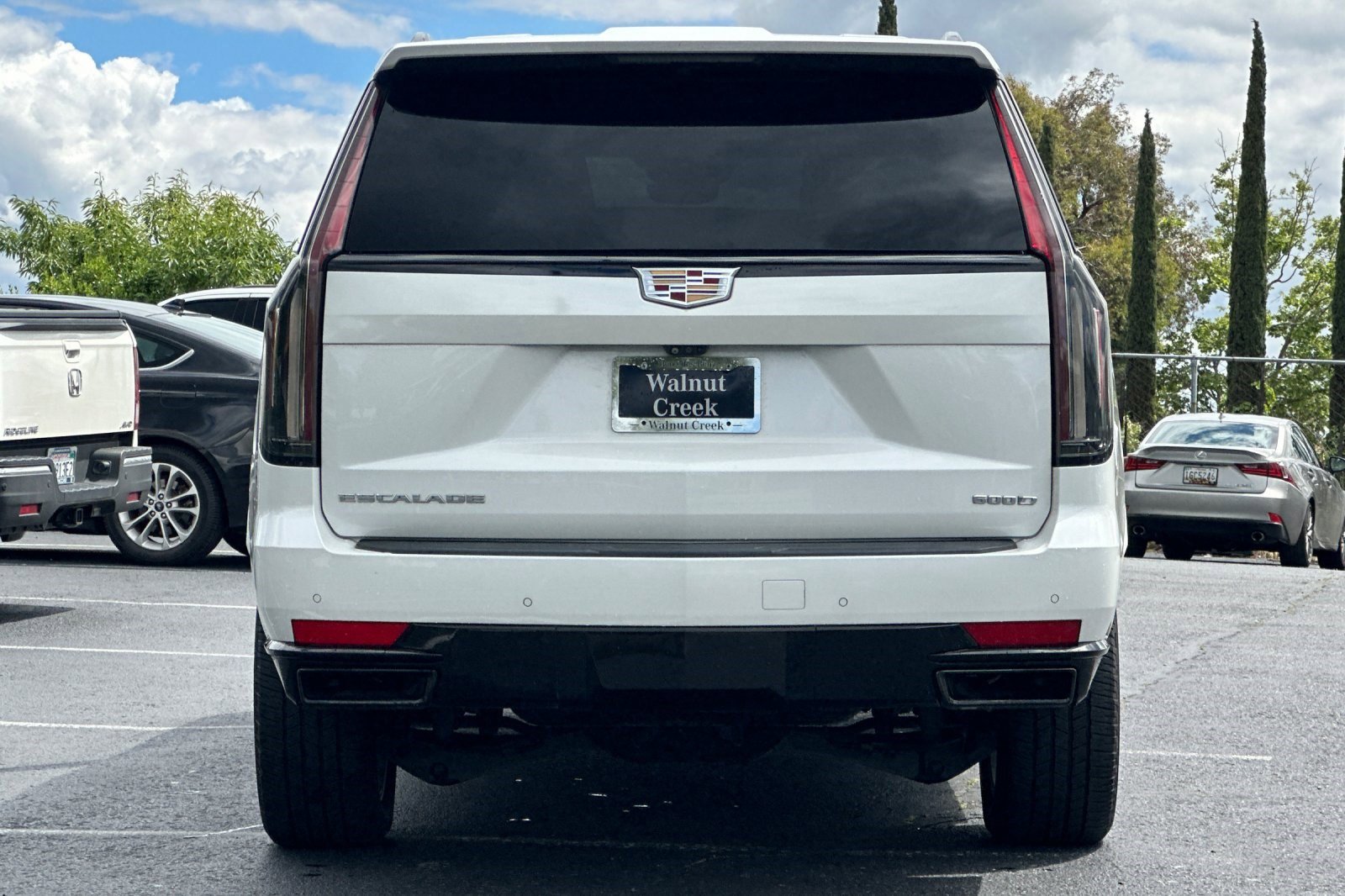 Used 2021 Cadillac Escalade Sport Platinum w/ Heavy-Duty Trailer Package image 9