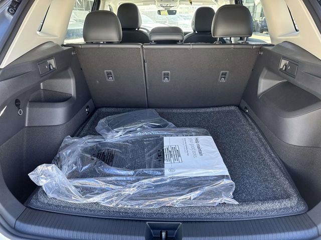 New 2026 Volkswagen Tiguan SE image 5