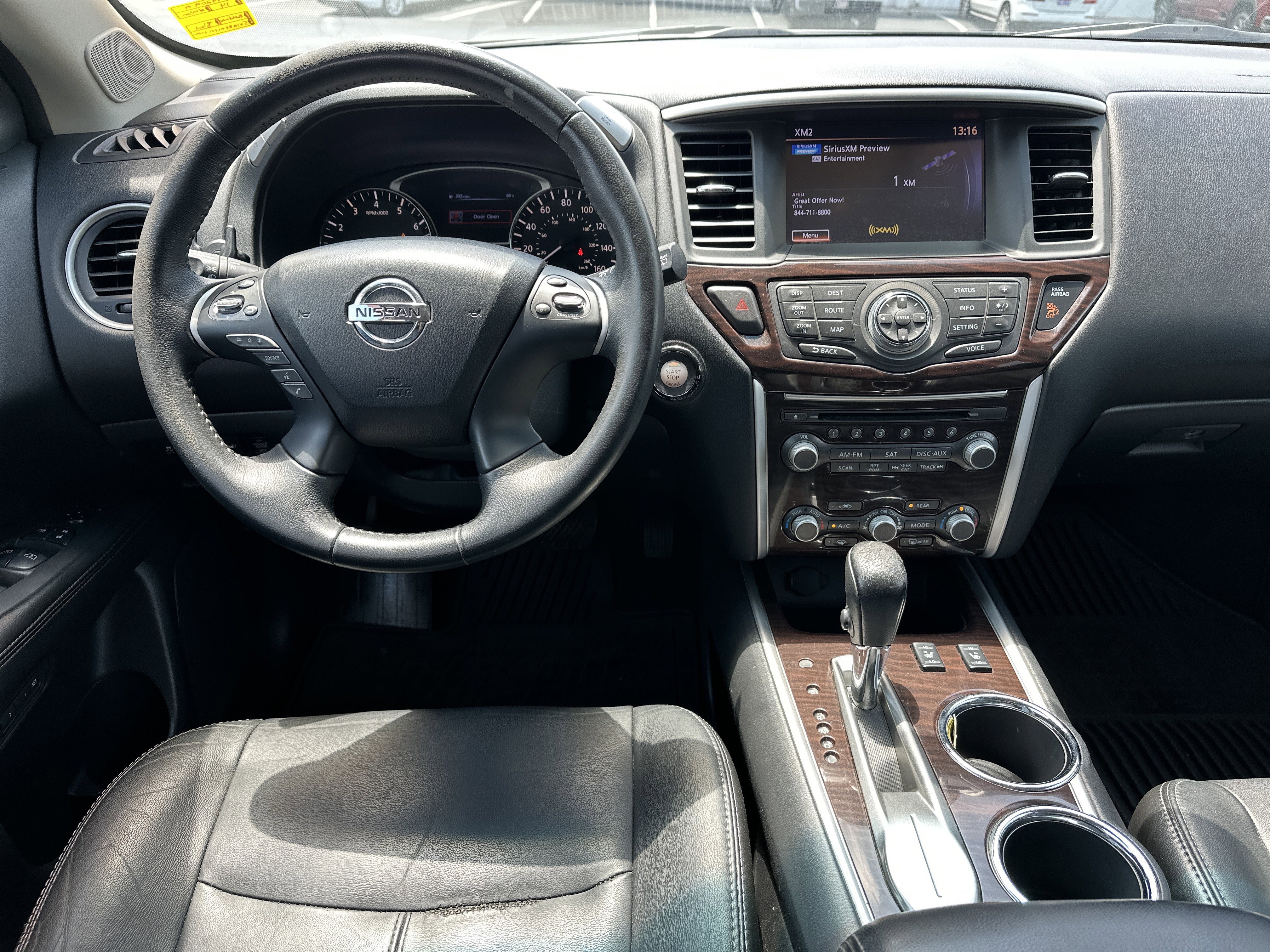 Used 2014 Nissan Pathfinder SL w/ SL Tech Package FWD image 17