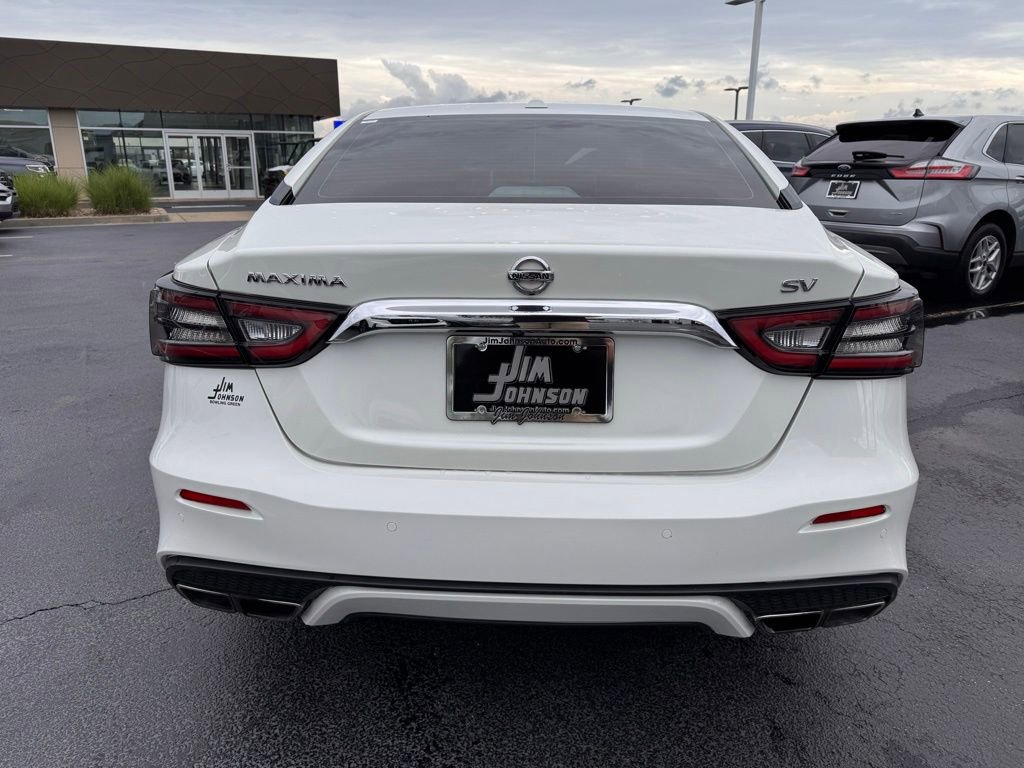 Used 2022 Nissan Maxima SV w/ Floor Mat Group FWD image 4