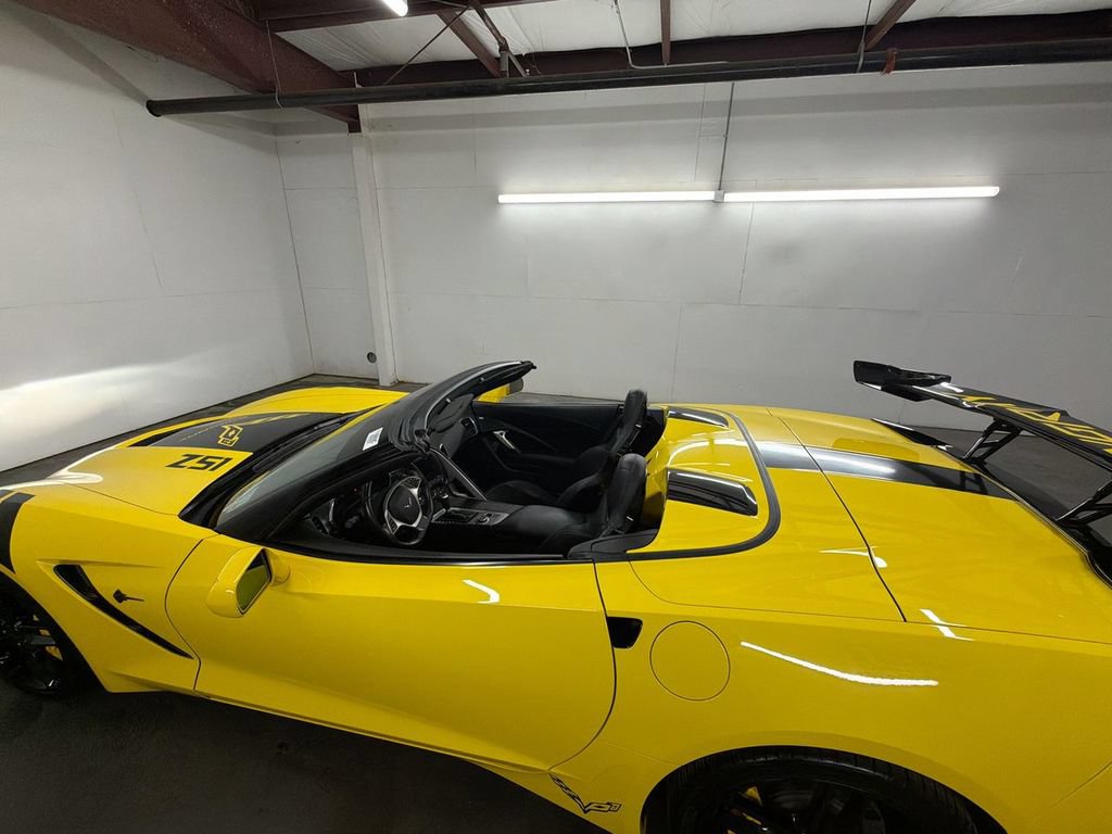 Certified 2017 Chevrolet Corvette Stingray Convertible RWD image 32
