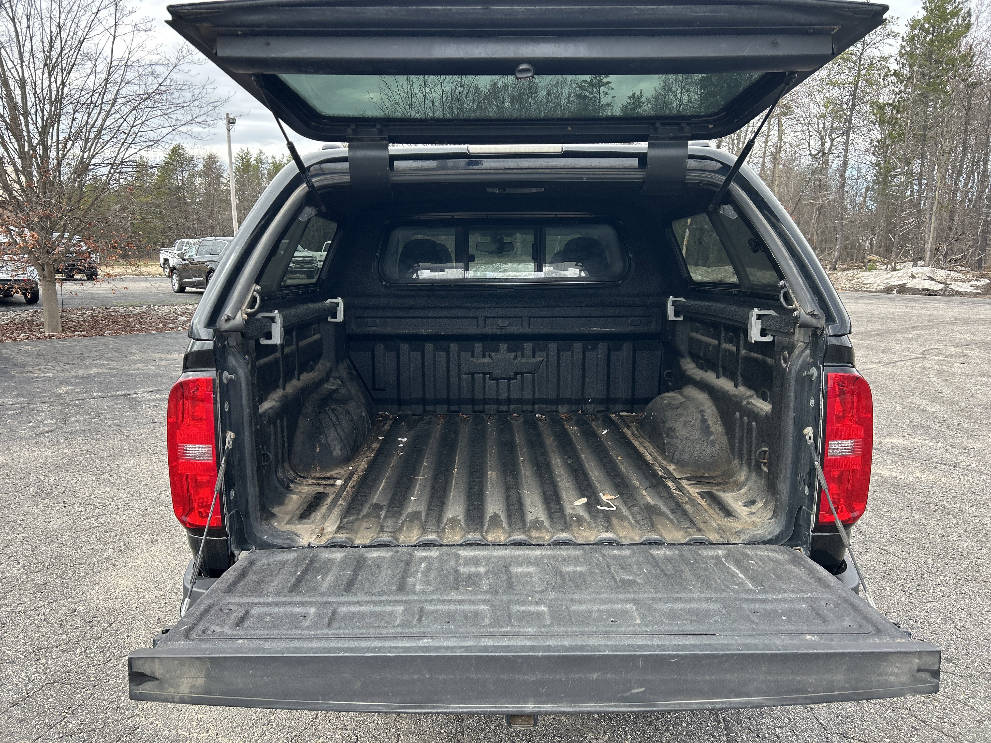 Used 2017 Chevrolet Colorado Z71 AWD/4WD image 34