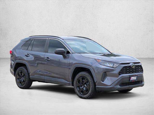 Used 2020 Toyota RAV4 LE AWD/4WD image 3