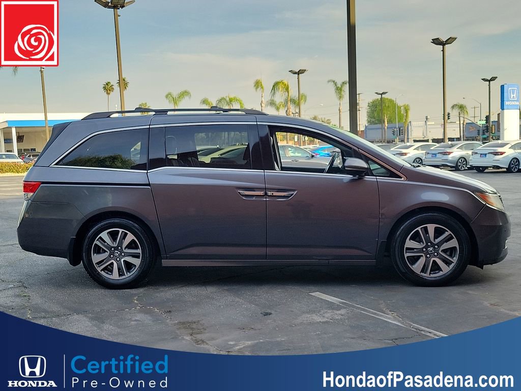 Used 2016 Honda Odyssey Touring Elite image 4