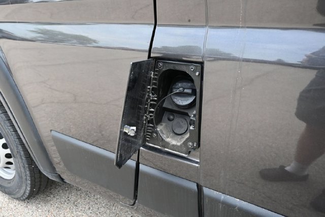 New 2026 RAM ProMaster 2500 w/ Crew Van Package FWD image 12
