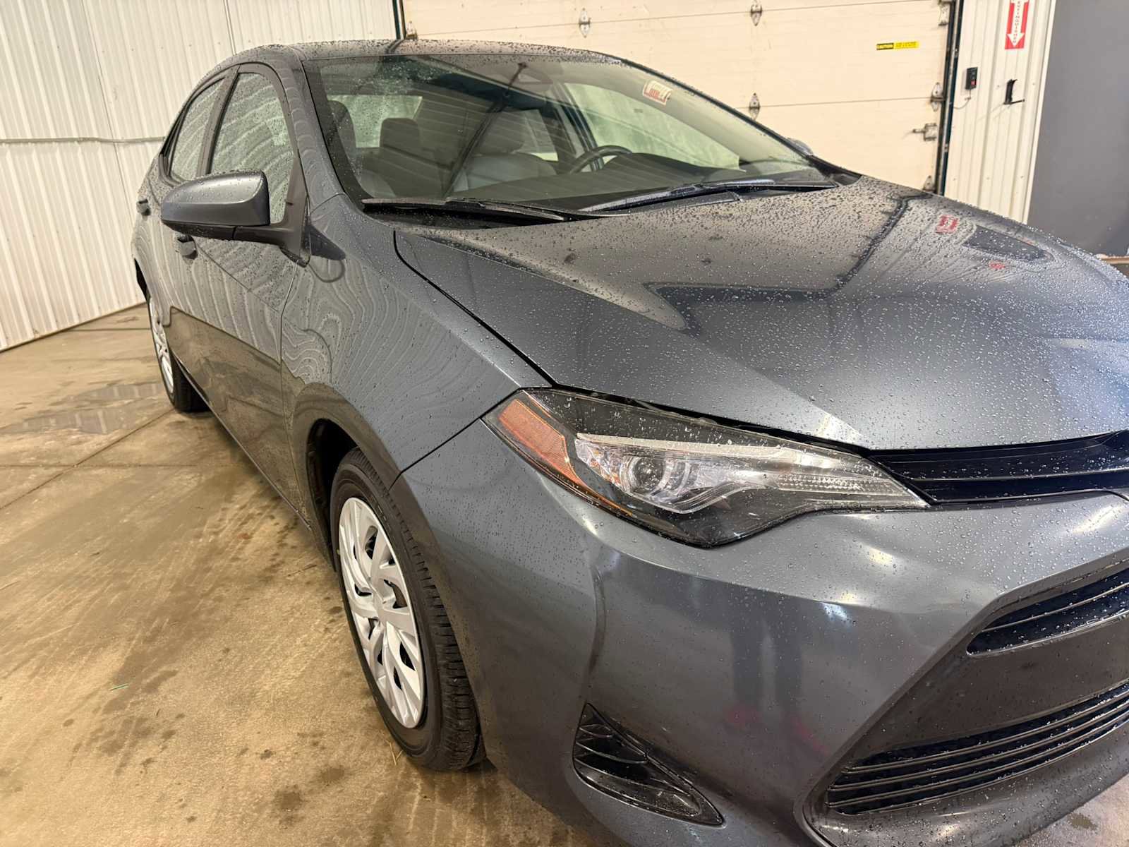 Used 2017 Toyota Corolla LE FWD image 10