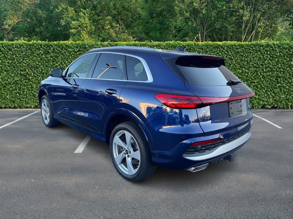 Used 2025 Audi Q5 Premium Plus AWD/4WD image 6
