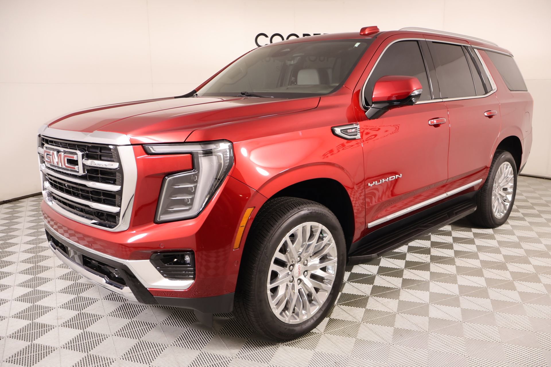 Used 2025 GMC Yukon Elevation w/ Elevation Premium Package image 11