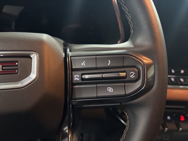 Used 2024 GMC Canyon AT4 w/ Technology Package image 18