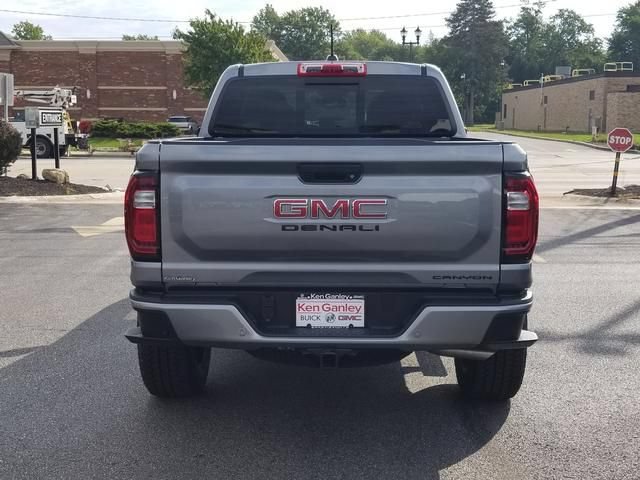 New 2026 GMC Canyon Denali w/ LPO, Black Badging Package AWD/4WD image 2
