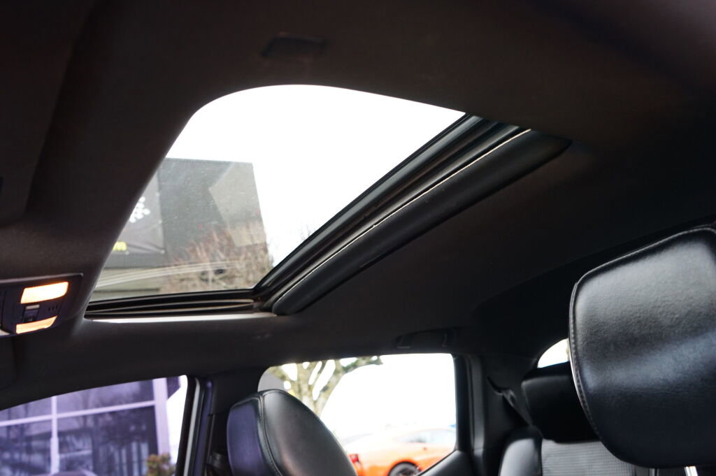 Used 2019 Toyota Tacoma TRD Off-Road w/ TRD Premium Off Road Package image 17