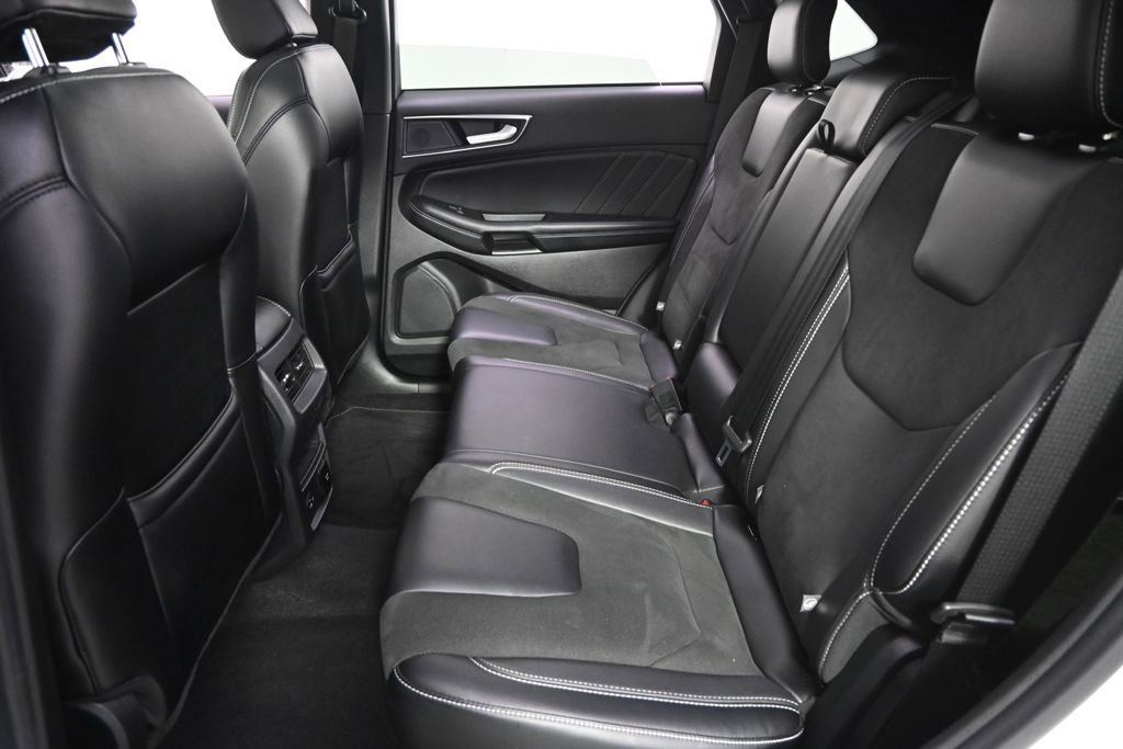 Used 2022 Ford Edge ST w/ Equipment Group 401A image 21