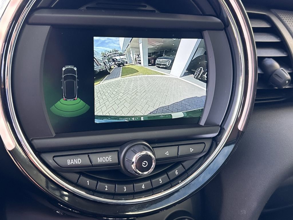 Used 2020 MINI Cooper 2-Door Hardtop image 19