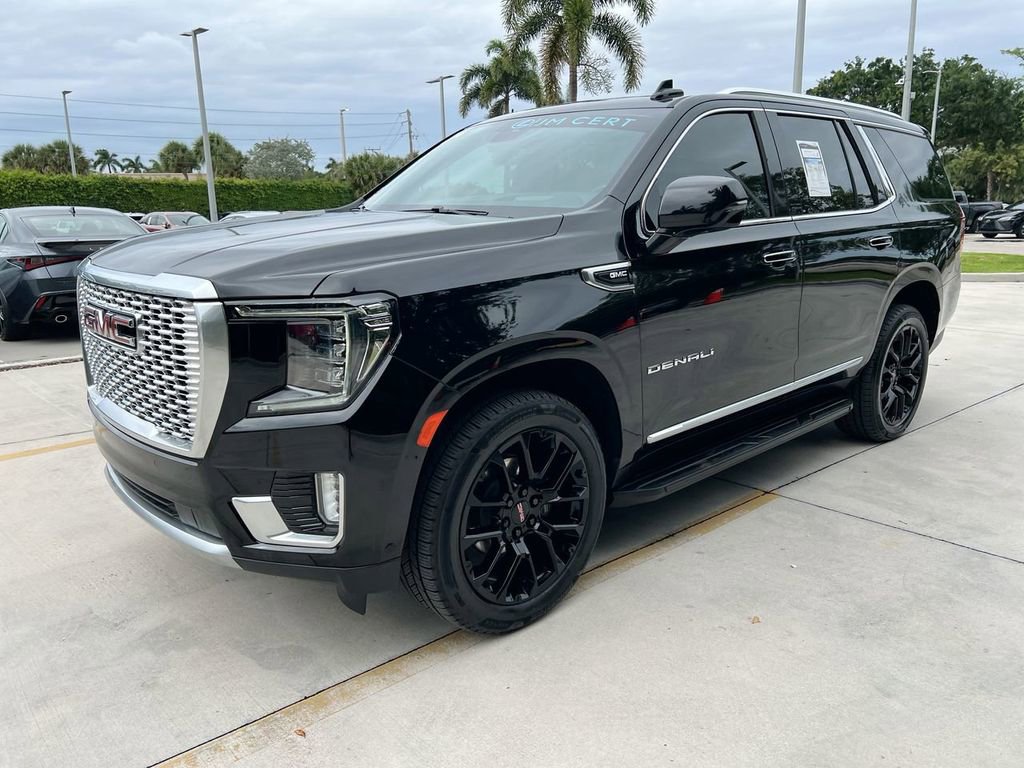 Used 2024 GMC Yukon Denali w/ Advanced Technology Package AWD/4WD image 3