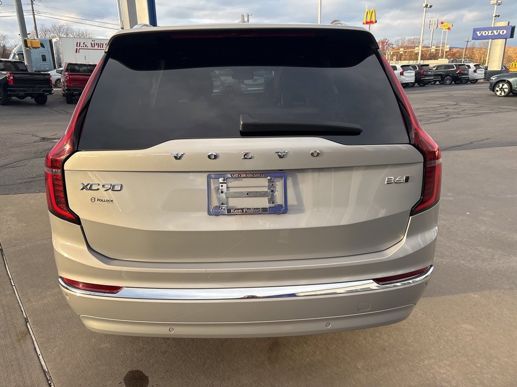 Certified 2025 Volvo XC90 B6 Plus image 6