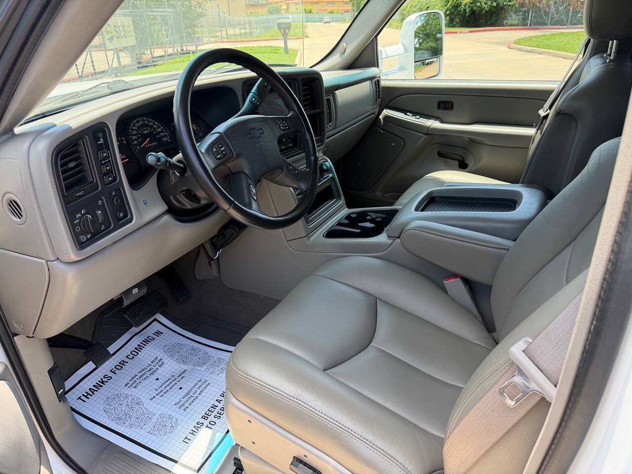 Used 2006 Chevrolet Silverado 2500 LT w/ Onstar Plus Package AWD/4WD image 30