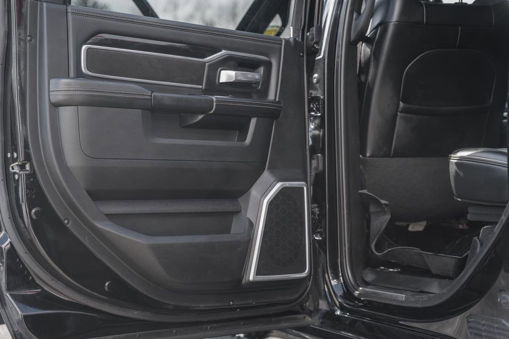 Used 2021 RAM 3500 Laramie w/ Night Edition image 45