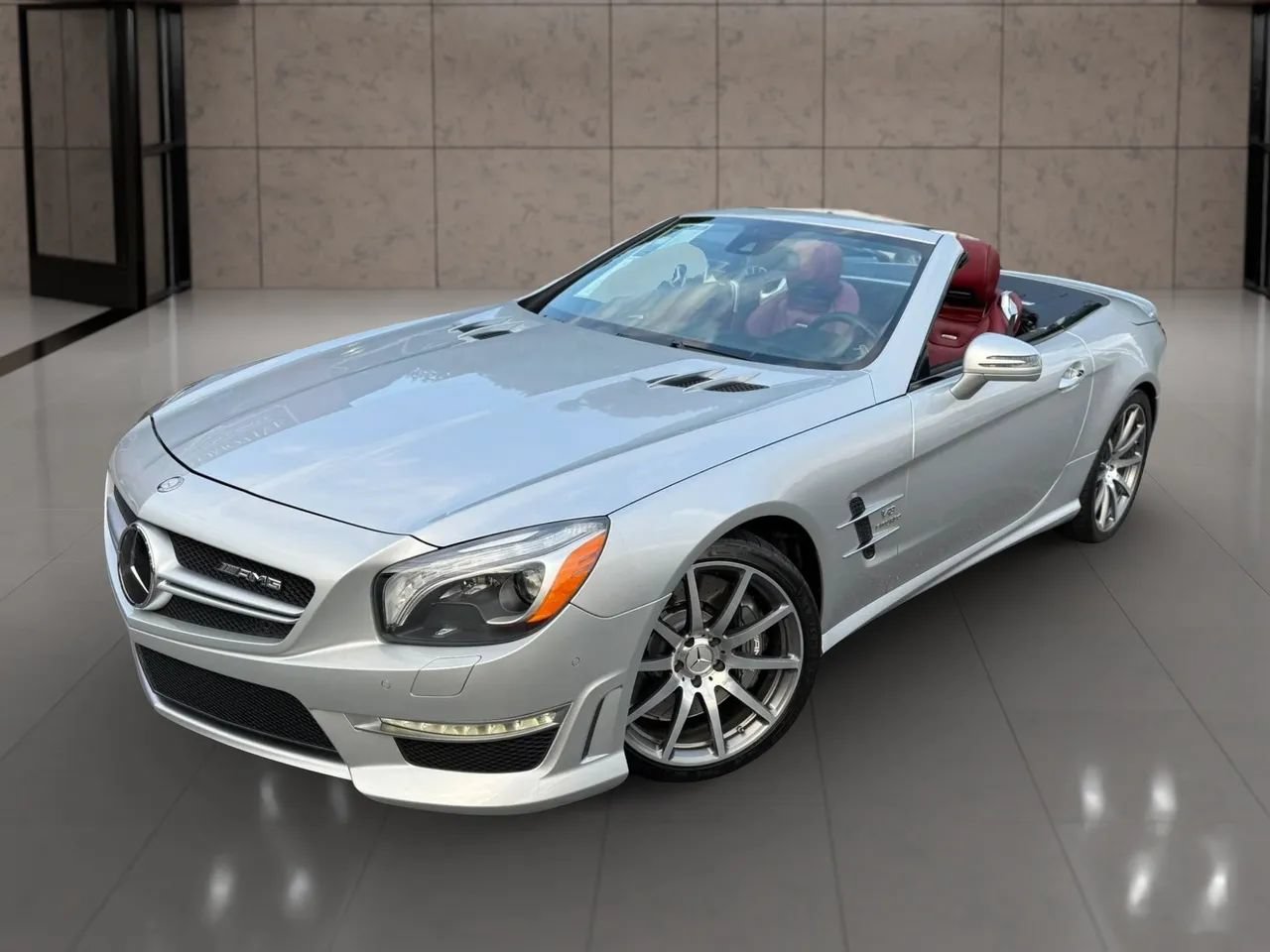 Used 2013 Mercedes-Benz SL 63 AMG w/ Premium Pkg image 21