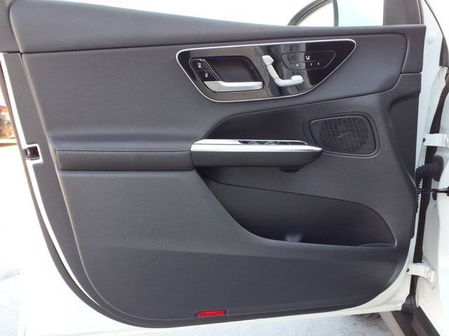 Certified 2025 Mercedes-Benz GLC 350e 4MATIC image 12
